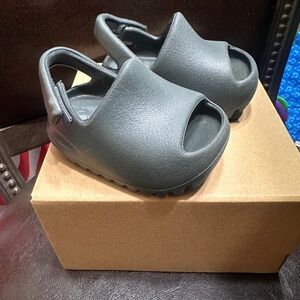 Infant Yeezy Slides